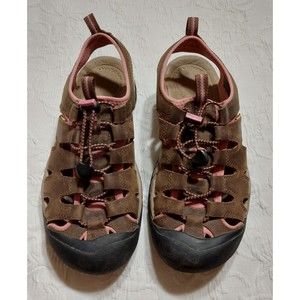 KEEN Sandals Women's 8.5 W ,washable, Waterproof, Leather  Comfort.